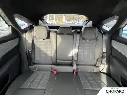 Photo 38 Peugeot 3008  Electrique 210 ch 73 kWh