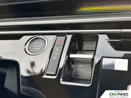 Photo 20 Peugeot 3008  Electrique 210 ch 73 kWh