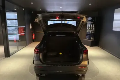 Photo 34 Mercedes GLA  250 e Hybrid EQ 8G-DCT