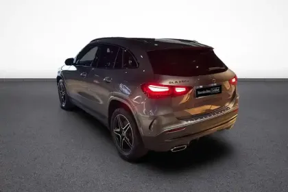 Photo 29 Mercedes GLA  250 e Hybrid EQ 8G-DCT