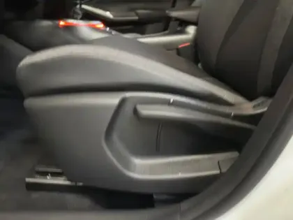 Photo 53 Nissan Juke  DIG-T 114