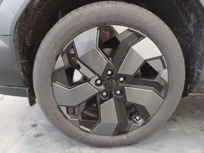 Photo 8 Suzuki Vitara e  61 kWh