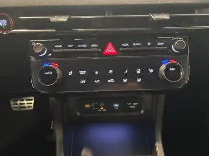 Photo 15 Hyundai Tucson  1.6 T-GDI 239 Hybrid BVA6