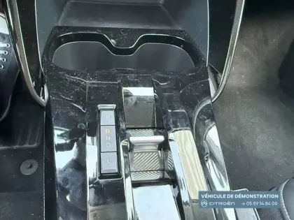 Photo 20 Citroën C3  Hybride 110 ch e-DCS6