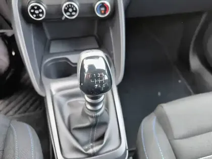 Photo 13 Citroën C3  Turbo 100 ch BVM6