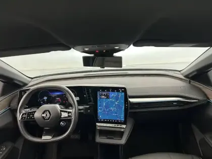 Photo 28 Renault Megane  E-Tech EV60 220 ch optimum charge