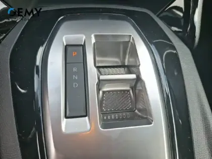 Photo 69 Peugeot 2008  Hybrid 110 e-DCS6