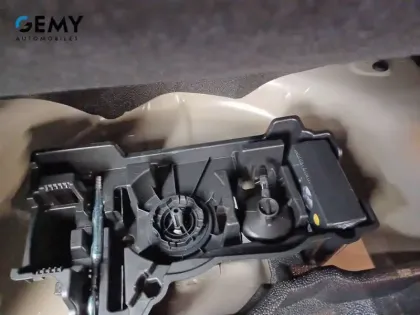 Photo 32 Peugeot 2008  Hybrid 110 e-DCS6