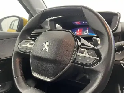 Photo 29 Peugeot 208  PureTech 100 S&S EAT8