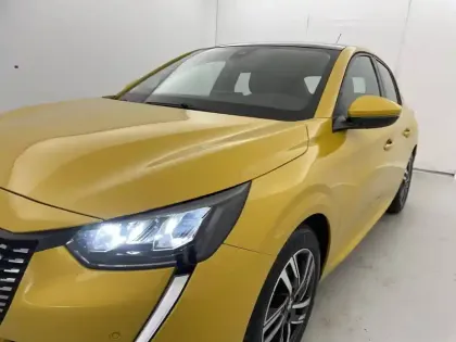 Photo 24 Peugeot 208  PureTech 100 S&S EAT8