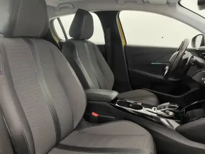 Photo 27 Peugeot 208  PureTech 100 S&S EAT8