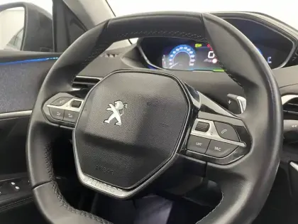 Photo 60 Peugeot 3008  Hybrid 225 e-EAT8