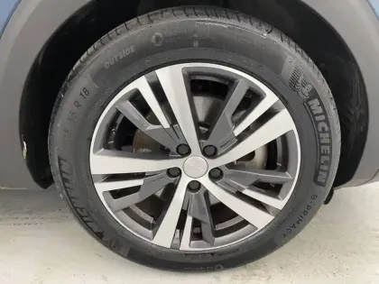 Photo 81 Peugeot 3008  Hybrid 225 e-EAT8