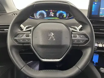 Photo 54 Peugeot 3008  Hybrid 225 e-EAT8