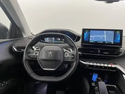 Photo 53 Peugeot 3008  Hybrid 225 e-EAT8