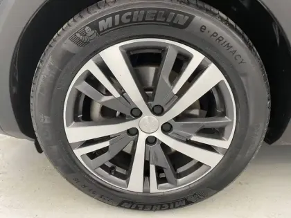 Photo 16 Peugeot 3008  Hybrid 225 e-EAT8