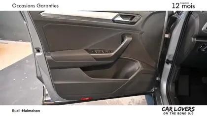 Photo 13 Volkswagen T-roc  1.0 TSI 116 Start/Stop BVM6