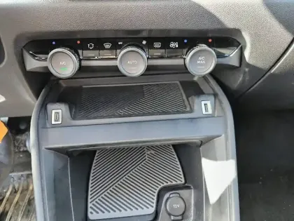 Photo 14 Citroën C4  BlueHDi 110 S&S BVM6