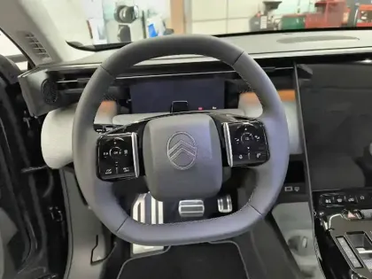 Photo 8 Citroën C5 aircross  Hybride 145 e-DCS6