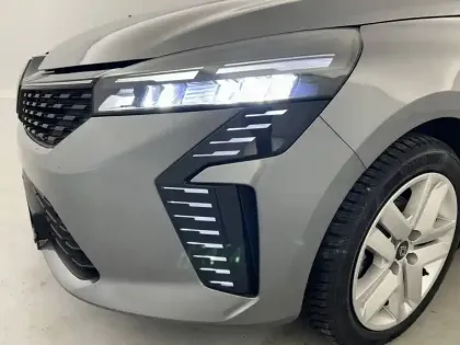 Photo 21 Renault Clio  E-Tech full hybrid 145 ch GSR2