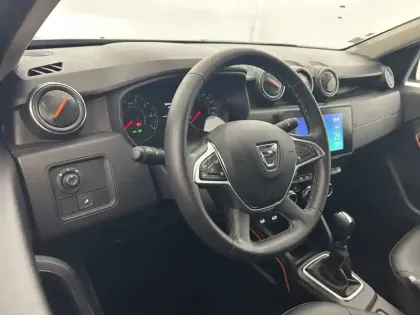 Photo 18 Dacia Duster  TCe 150 FAP 4x2 EDC