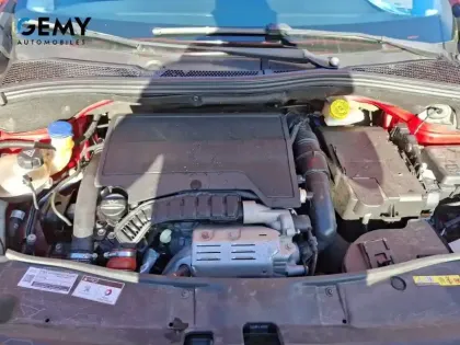 Photo 27 Peugeot 2008  PureTech 130ch S&S BVM6