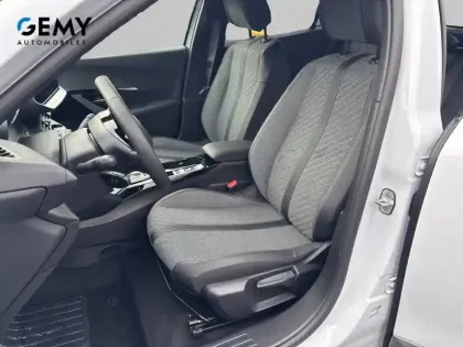 Photo 8 Peugeot 2008  Electrique 54 kWh 156 ch