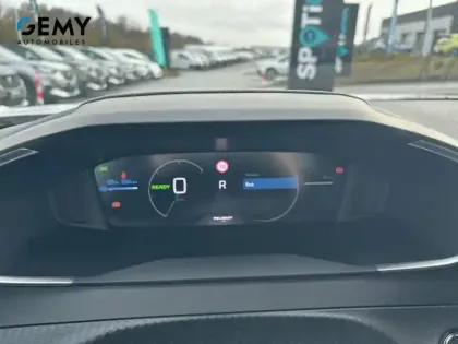 Photo 31 Peugeot 2008  Electrique 54 kWh 156 ch