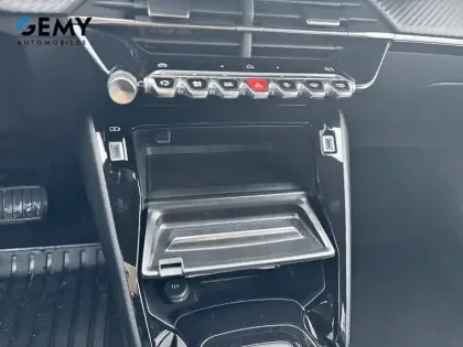 Photo 29 Peugeot 2008  Electrique 54 kWh 156 ch