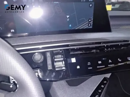 Photo 12 Peugeot 5008  Hybrid 145 - e DCS 6