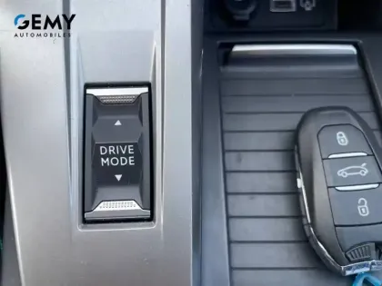 Photo 21 Peugeot 308  SW PureTech 130ch S&S EAT8