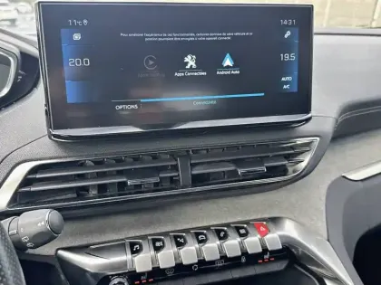 Photo 23 Peugeot 3008  PureTech 130ch S&S EAT8