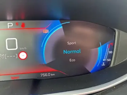 Photo 24 Peugeot 3008  PureTech 130ch S&S EAT8