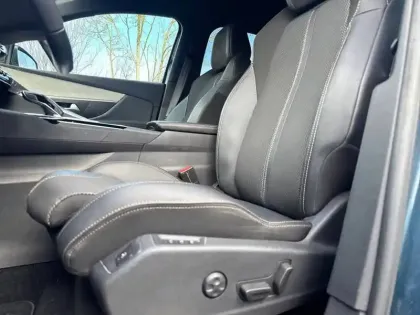 Photo 42 Peugeot 3008  PureTech 130ch S&S EAT8