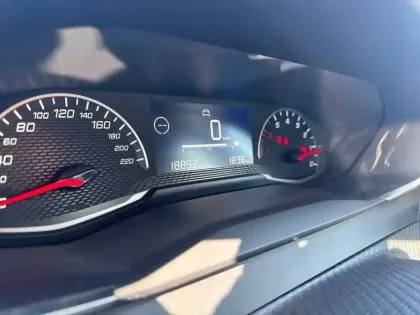 Photo 9 Peugeot 208  PureTech 75 S&S BVM5