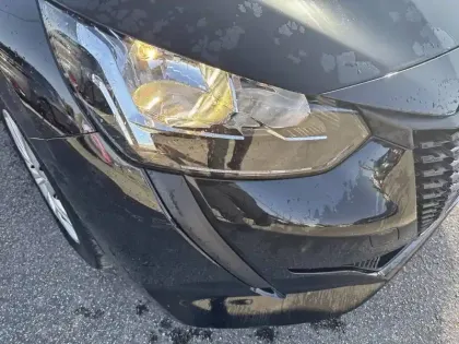 Photo 55 Peugeot 208  PureTech 75 S&S BVM5