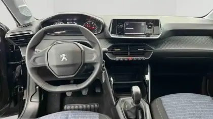 Photo 79 Peugeot 208  PureTech 75 S&S BVM5
