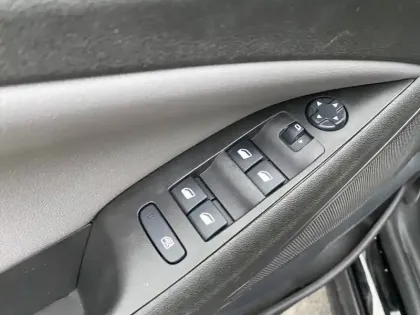 Photo 10 Opel Crossland X  1.2 Turbo 110 ch