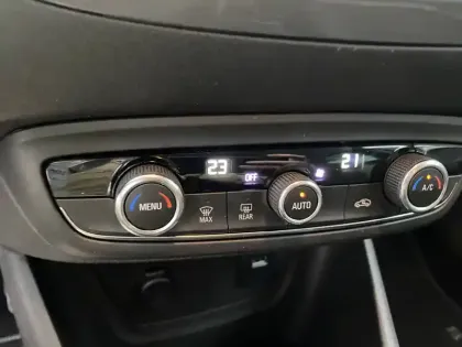 Photo 19 Opel Crossland X  1.2 Turbo 110 ch