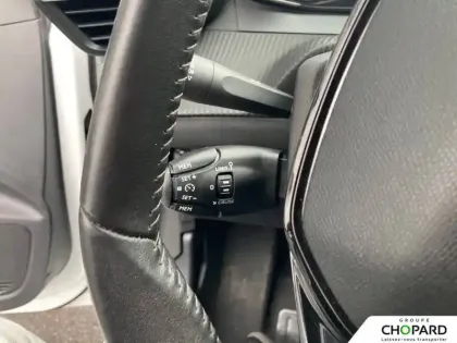 Photo 13 Peugeot 208  PureTech 100 S&S BVM6