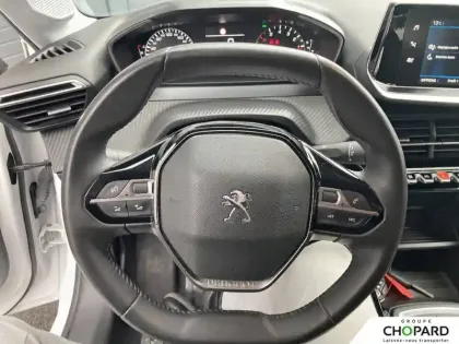 Photo 16 Peugeot 208  PureTech 100 S&S BVM6