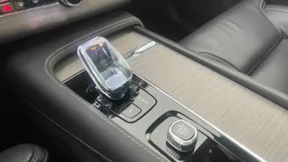 Photo 9 Volvo Xc90  T8 AWD Hybride Rechargeable 455 ch Geartronic 8 7pl