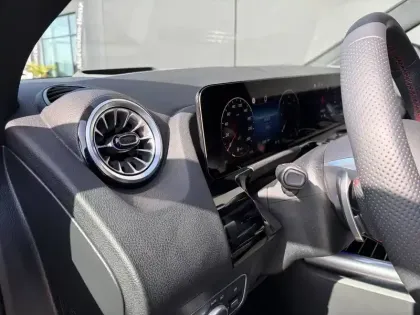 Photo 13 Mercedes GLA Gén. II (H247) Ph2 AMG Line 5