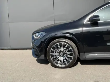 Photo 33 Mercedes GLA  200 d 8G-DCT