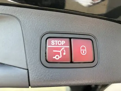 Photo 78 Mercedes GLA  200 d 8G-DCT