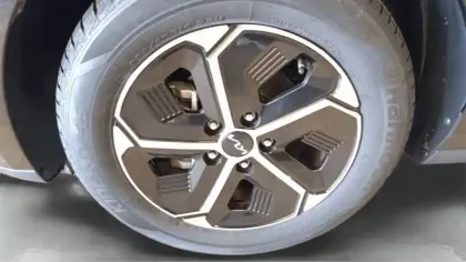 Photo 11 Kia Niro  1.6 GDi 129 ch HEV DCT6