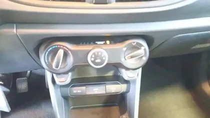 Photo 21 Kia Picanto  1.0 DPi 63 ch BVM5