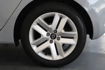 Photo 6 Renault Clio  TCe 90