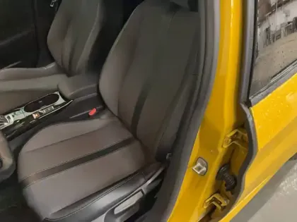 Photo 45 Peugeot 208  PureTech 100 S&S EAT8