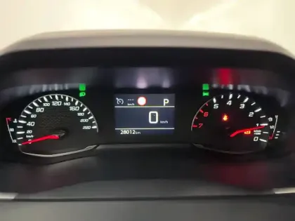 Photo 11 Peugeot 208  PureTech 100 S&S EAT8